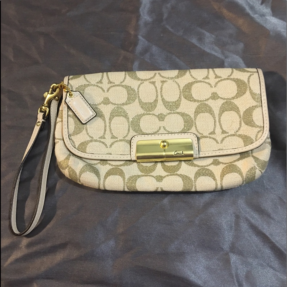 Coach wristlet (cream and gold)